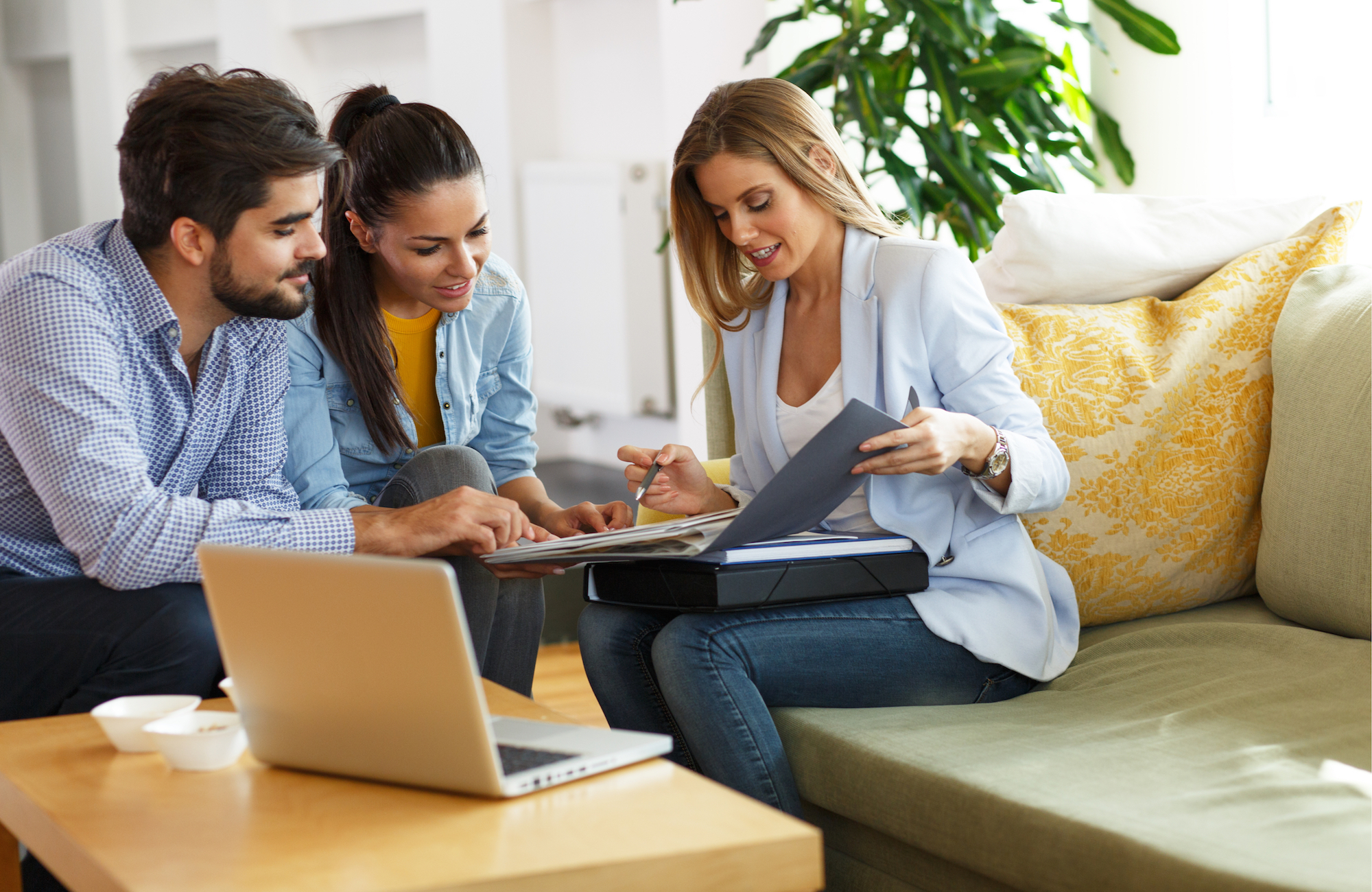 4 Reasons To Work With A Local Homebuying Team